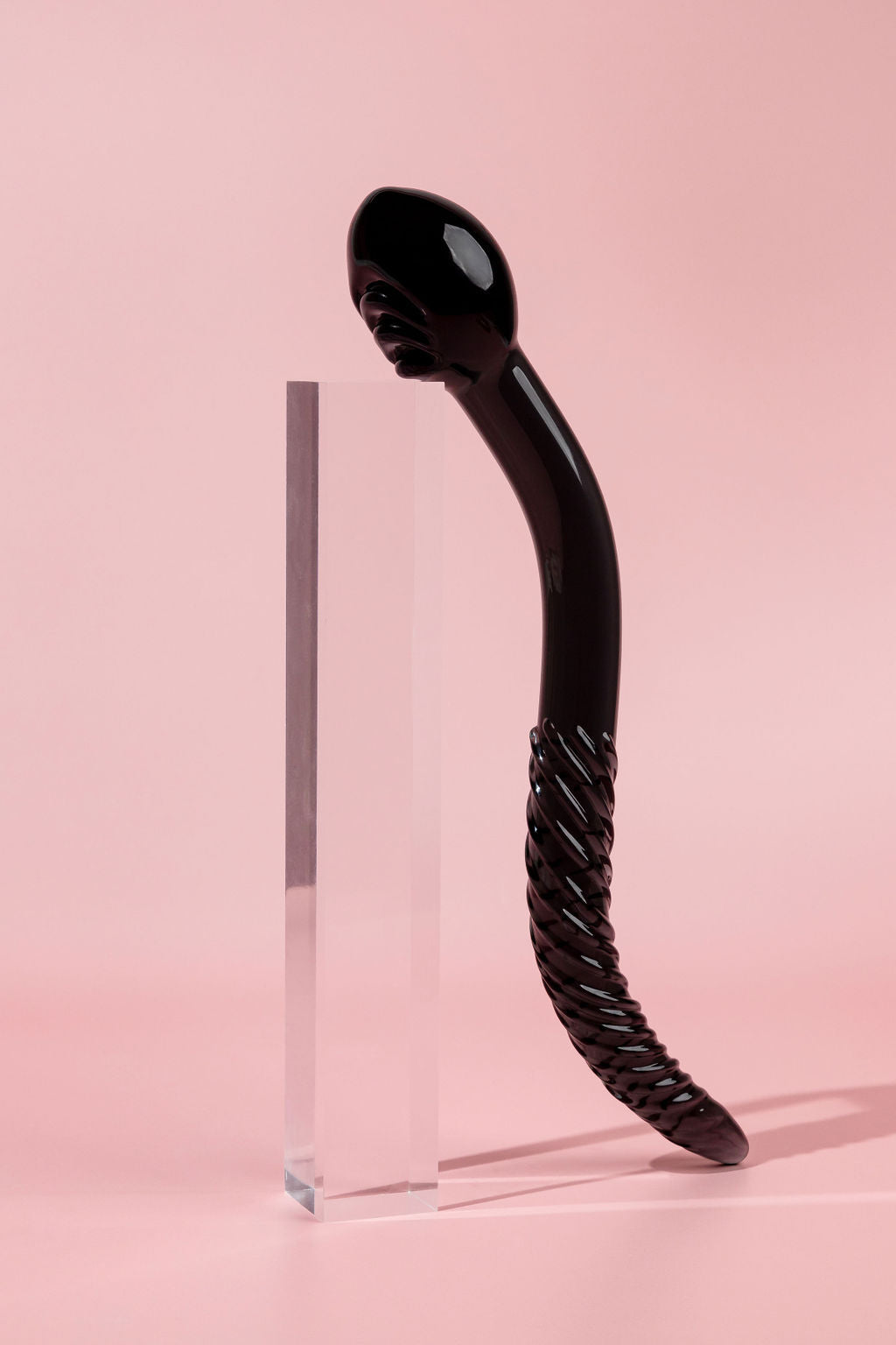 Midnight black colour cervix serpent 2.0 pleasure wand. Black glass pleasure wand designed for pelvic dearmouring, massage and self pleasure.